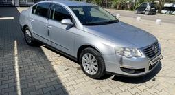 Volkswagen Passat 2005 года за 4 700 000 тг. в Алматы – фото 5