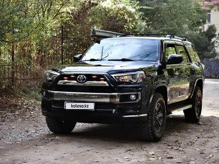 Toyota 4Runner 2020 года за 23 900 000 тг. в Алматы – фото 2