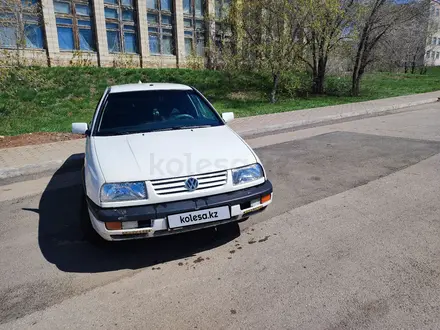 Volkswagen Vento 1993 года за 1 200 000 тг. в Степногорск – фото 2