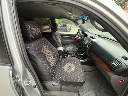 Toyota Land Cruiser Prado 2007 года за 12 000 000 тг. в Актобе – фото 9
