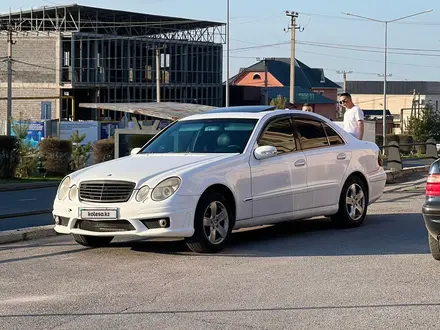 Mercedes-Benz E 220 2004 года за 5 000 000 тг. в Шымкент – фото 2