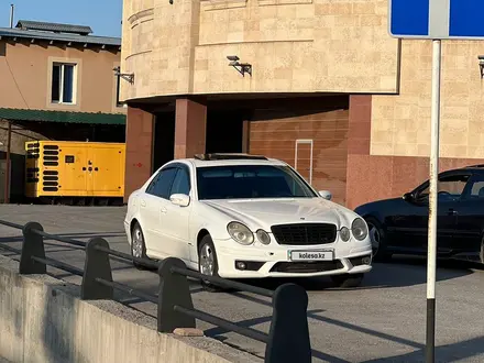 Mercedes-Benz E 220 2004 года за 5 000 000 тг. в Шымкент