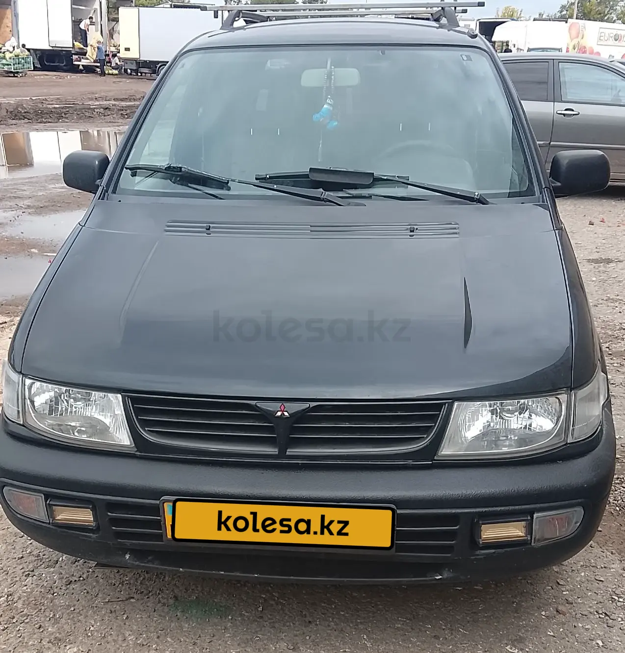 Mitsubishi Space Runner, 1997