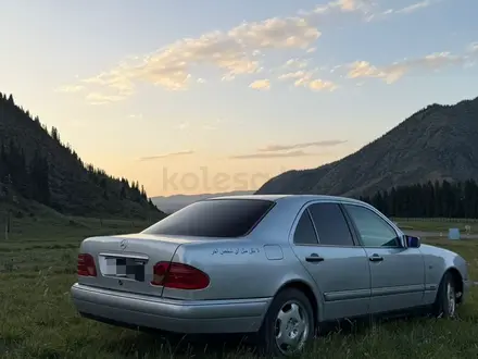 Mercedes-Benz E 230 1995 года за 2 000 000 тг. в Алматы – фото 6