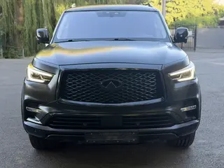 Infiniti QX80