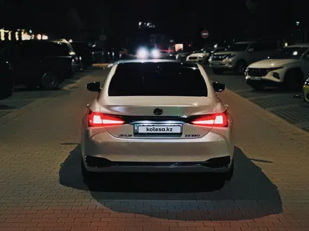 Lexus ES 250 2018 года за 22 000 000 тг. в Алматы – фото 19