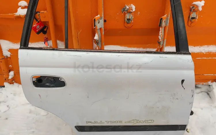 Дверь задняя правая от Toyota Caldina ST195. за 20 000 тг. в Астана