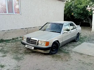 Mercedes-Benz 190