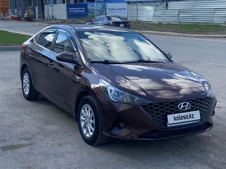 Hyundai Accent 2021 года за 7 500 000 тг. в Астана
