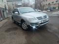 Volkswagen Touareg 2004 года за 6 600 000 тг. в Петропавловск – фото 4