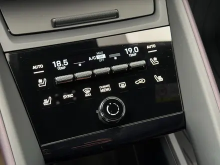 Porsche Macan 2024 года за 47 000 000 тг. в Алматы – фото 29