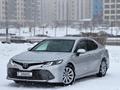 Toyota Camry 2018 года за 11 700 000 тг. в Астана