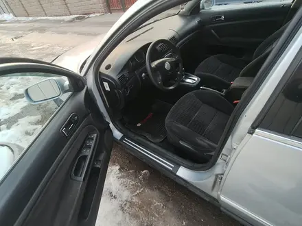 Volkswagen Passat 2003 года за 1 550 000 тг. в Алматы – фото 11