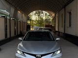 Toyota Camry 2021 года за 15 200 000 тг. в Шымкент – фото 5
