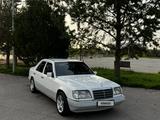 Mercedes-Benz E 220 1994 года за 3 200 000 тг. в Алматы