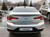 Hyundai Elantra 2019 года за 7 700 000 тг. в Астана – фото 4