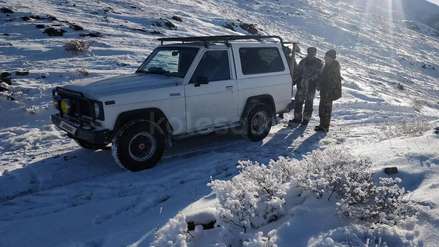 Nissan Patrol, 1985