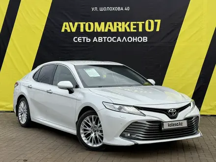 Toyota Camry 2019 года за 16 800 000 тг. в Уральск – фото 3