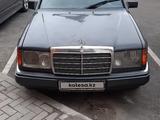 Mercedes-Benz E 230 1989 года за 1 200 000 тг. в Астана