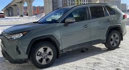 Toyota RAV4 2022 года за 18 500 000 тг. в Астана