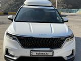 Kia Carnival 2022 года за 20 800 000 тг. в Алматы – фото 2