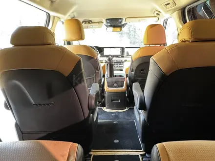 Kia Carnival 2022 года за 20 800 000 тг. в Алматы – фото 10