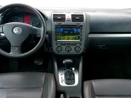 Volkswagen Jetta 2005 года за 2 440 000 тг. в Актобе – фото 14