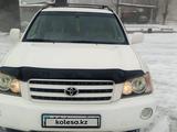 Toyota Highlander 2003 года за 6 200 000 тг. в Каскелен