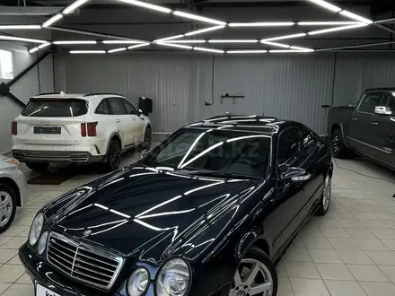 Mercedes-Benz CLK 500 2000 года за 8 500 000 тг. в Уральск – фото 2