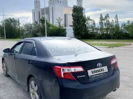 Toyota Camry 2012 года за 6 000 000 тг. в Актобе – фото 4