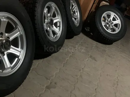 Комплект колёс на зимней резине в отличном состоянии! за 265 000 тг. в Алматы – фото 3