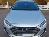 Hyundai Elantra 2018 годаүшін8 800 000 тг. в Петропавловск – фото 3