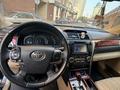 Toyota Camry 2014 года за 9 200 000 тг. в Астана – фото 14