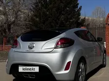 Hyundai Veloster, 2013