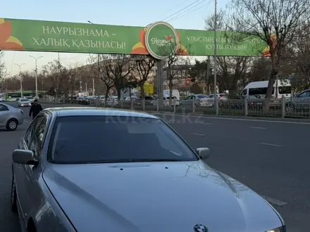 BMW 525 2001 года за 4 100 000 тг. в Шымкент – фото 7