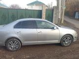 Volkswagen Jetta 2005 года за 2 000 000 тг. в Алматы – фото 4