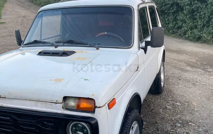 ВАЗ (Lada) Lada 2121 1998 годаүшін1 000 000 тг. в Усть-Каменогорск