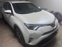 Toyota RAV4 2018 года за 14 500 000 тг. в Атырау