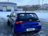 Hyundai i20 2023 года за 6 700 000 тг. в Караганда – фото 4