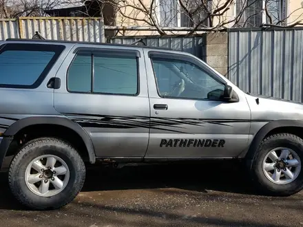 Nissan Pathfinder 1998 года за 3 600 000 тг. в Алматы – фото 2