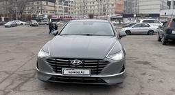 Hyundai Sonata 2020 годаfor11 500 000 тг. в Алматы – фото 2