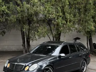 Mercedes-Benz E 500