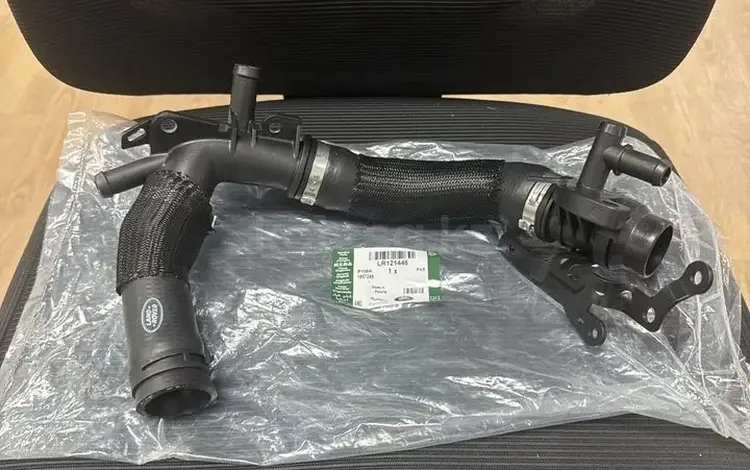 Трубы теплого воздуха Land Rover LR121446 за 60 000 тг. в Алматы