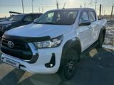 Toyota Hilux 2021 года за 18 800 000 тг. в Атырау