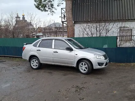 ВАЗ (Lada) Granta 2190 2013 года за 2 300 000 тг. в Усть-Каменогорск – фото 2