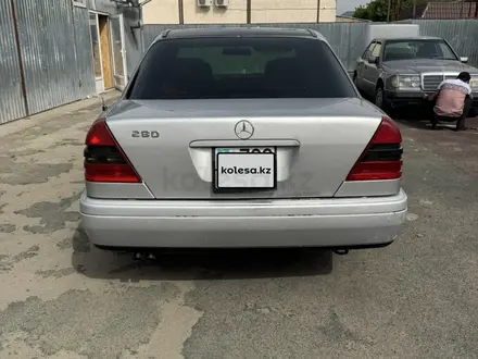 Mercedes-Benz C 280 1995 года за 1 650 000 тг. в Алматы – фото 2