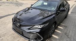 Toyota Camry 2023 года за 15 500 000 тг. в Алматы – фото 2