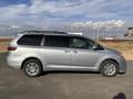 Toyota Sienna 2015 года за 12 500 000 тг. в Актобе – фото 2