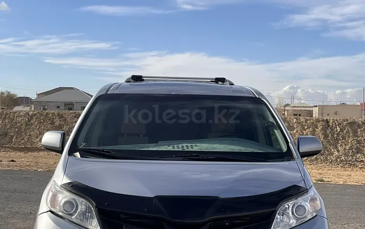 Toyota Sienna 2015 года за 12 500 000 тг. в Актобе