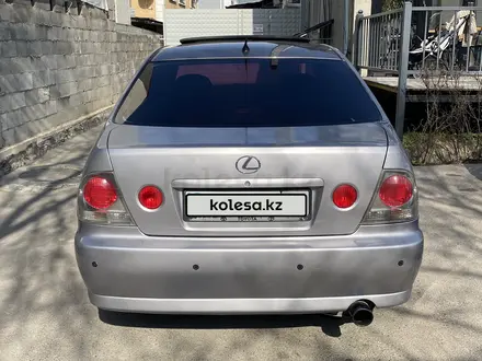 Lexus IS 200 2003 года за 3 600 000 тг. в Алматы – фото 4